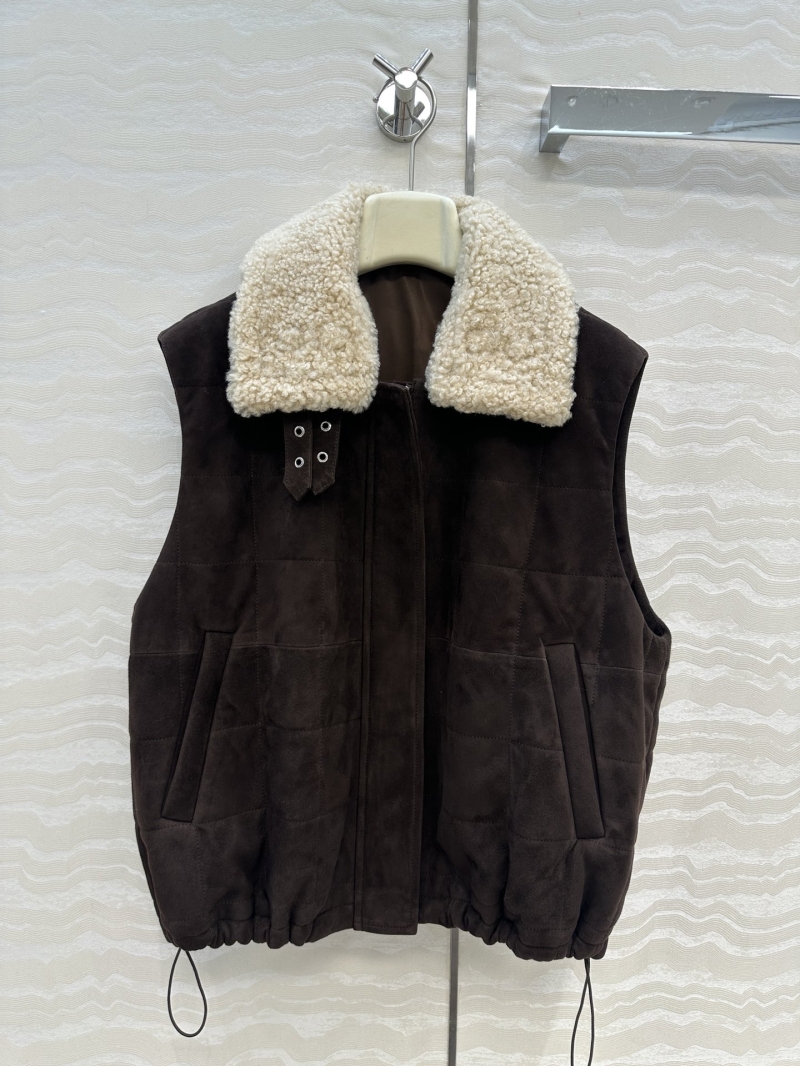 Loewe Vintage Suede Lambskin Vest with Detachable Shearling Collar – Oversized, Quilted, and Luxuriously Soft