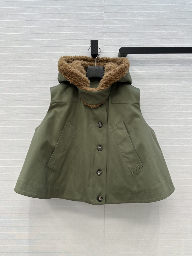 Loewe Green Cotton Puffer Vest with Detachable Hood – Cropped, Quilted, and Luxurious