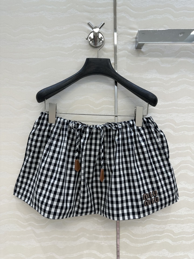 Miu Miu Elegant Black & White Checkered Bubble Mini Skirt - Exclusive Cotton Design