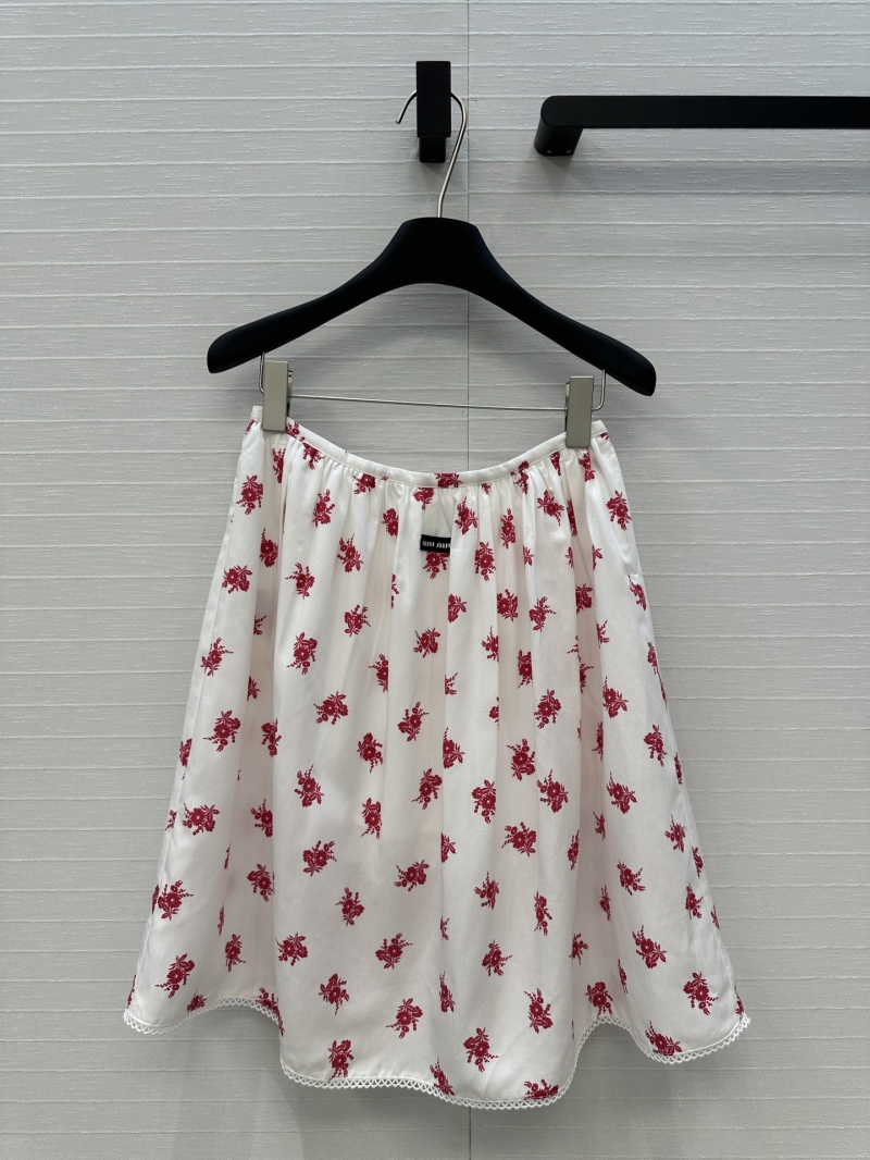 Miu Miu 2025 Spring/Summer Floral Embroidered Skirt - Holiday Chic