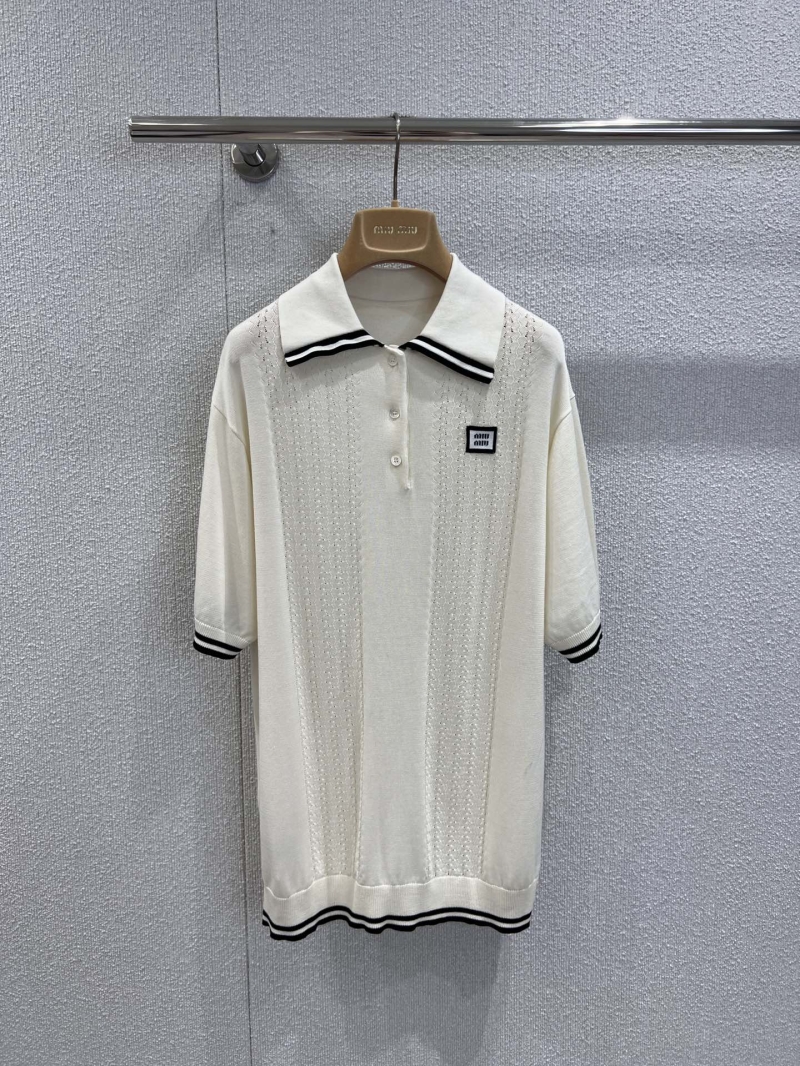 Miu Miu 25FW Early Autumn Letter Patch Polo Collar Long Knit Sweater - Elegant Unisex Exclusive