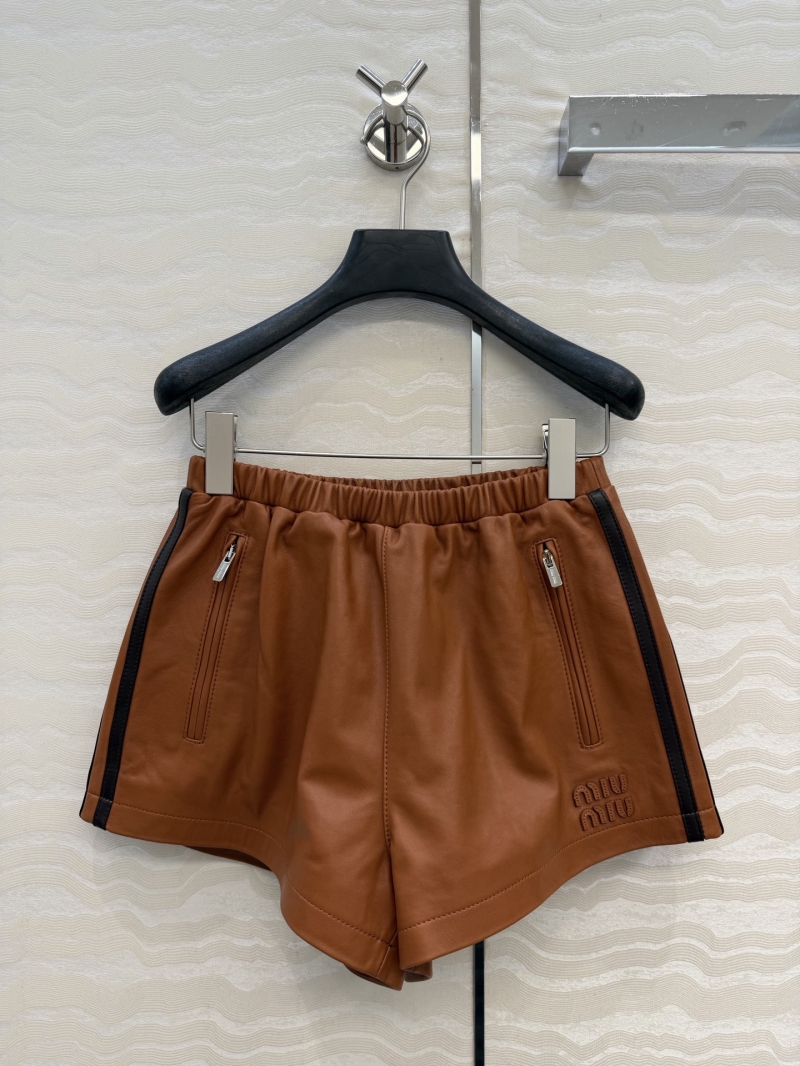 Miu Miu Exquisite Sporty Vegetable-Tanned Lambskin Leather Mini Shorts