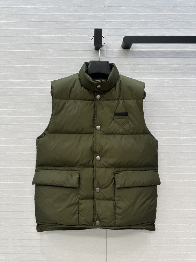 Prada American Street Style Triangle Black Label Workwear Down Vest in Olive Green