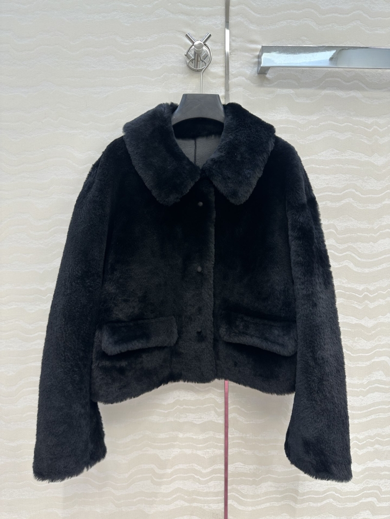 Prada Limited Edition Black Merino Wool mink fur Shearling Short Jacket - Exquisite Craftsmanship, Tailored Fit, Ultimate Warmth