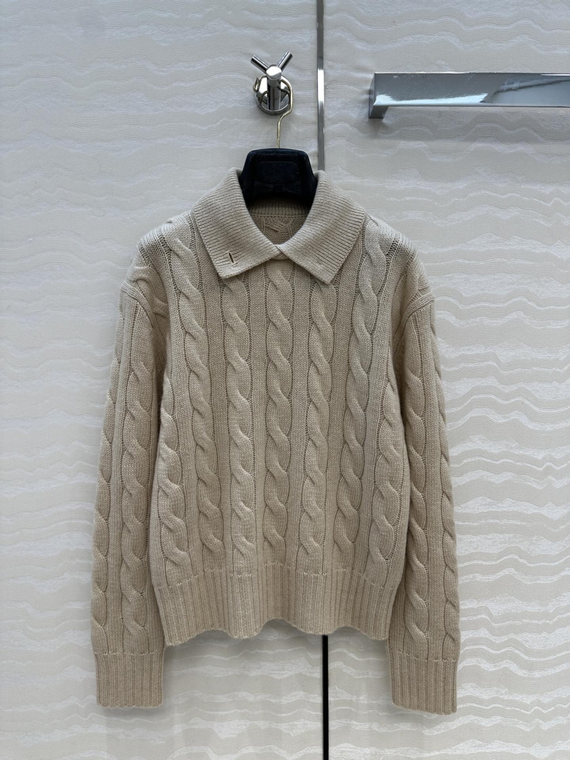 Ralph Lauren Single-Button Collar Cashmere Sweater – Swiss Cable-Knit, Lightweight & Elegant