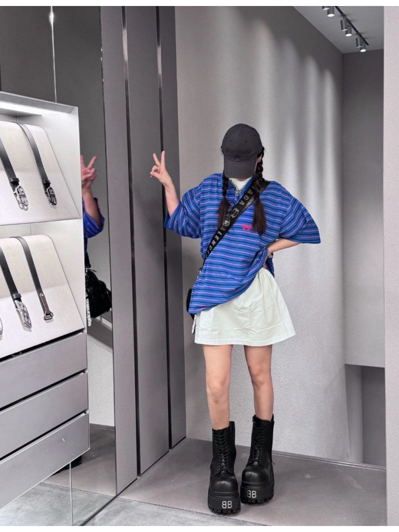 Balenciaga Unisex Striped Short-Sleeve Polo Shirt in Blue - Luxe Design