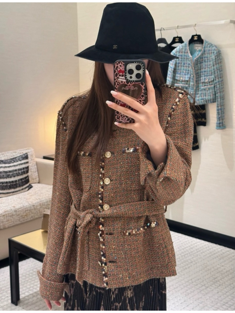 Chanel Women's Coffee Brown Tweed Jacket with Pearl & Crystal Embellishments, Luxe Fall/Winter 2025 Collection