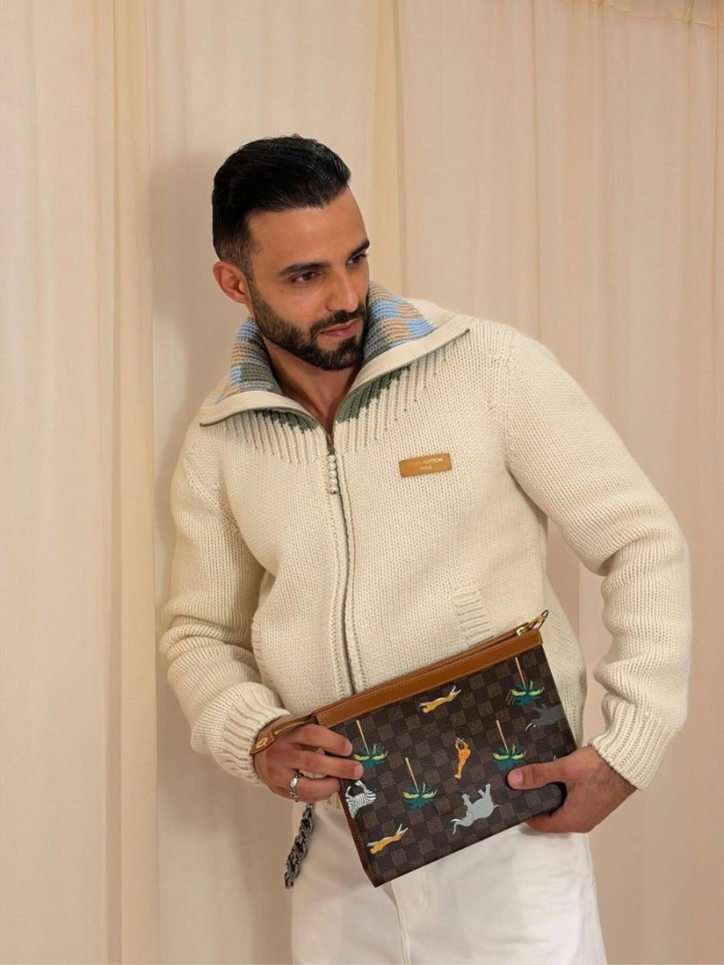 Louis Vuitton LV Limited Edition Contrast V-Panel Pearl Zipper Knitted Cardigan - Cream/Espresso