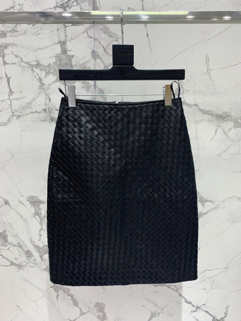 Bottega Veneta Handcrafted Intreciatto Leather Woven Midi Skirt