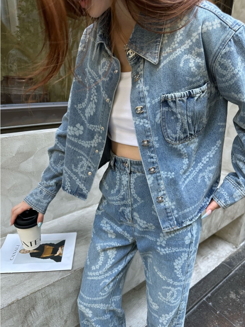 Chanel Coco Girl Beach Series Pearl Chain Denim Jacket - Exclusive Edition