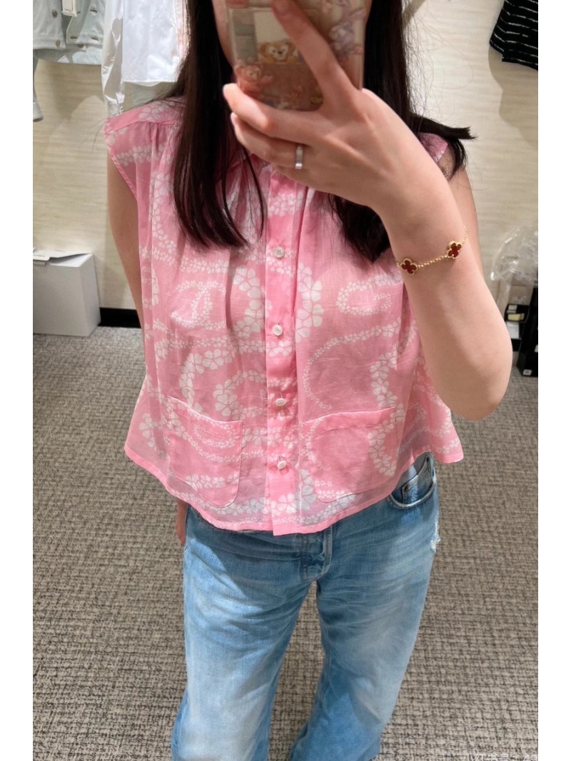 Chanel SS25 Coco Beach Pink Serpent Totem Sleeveless Shirt - Luxe Casual Elegance