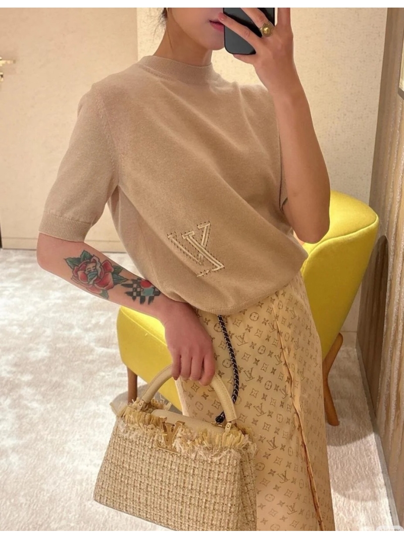 Louis Vuitton Cashmere Embroidered Short Sleeve Top in Beige