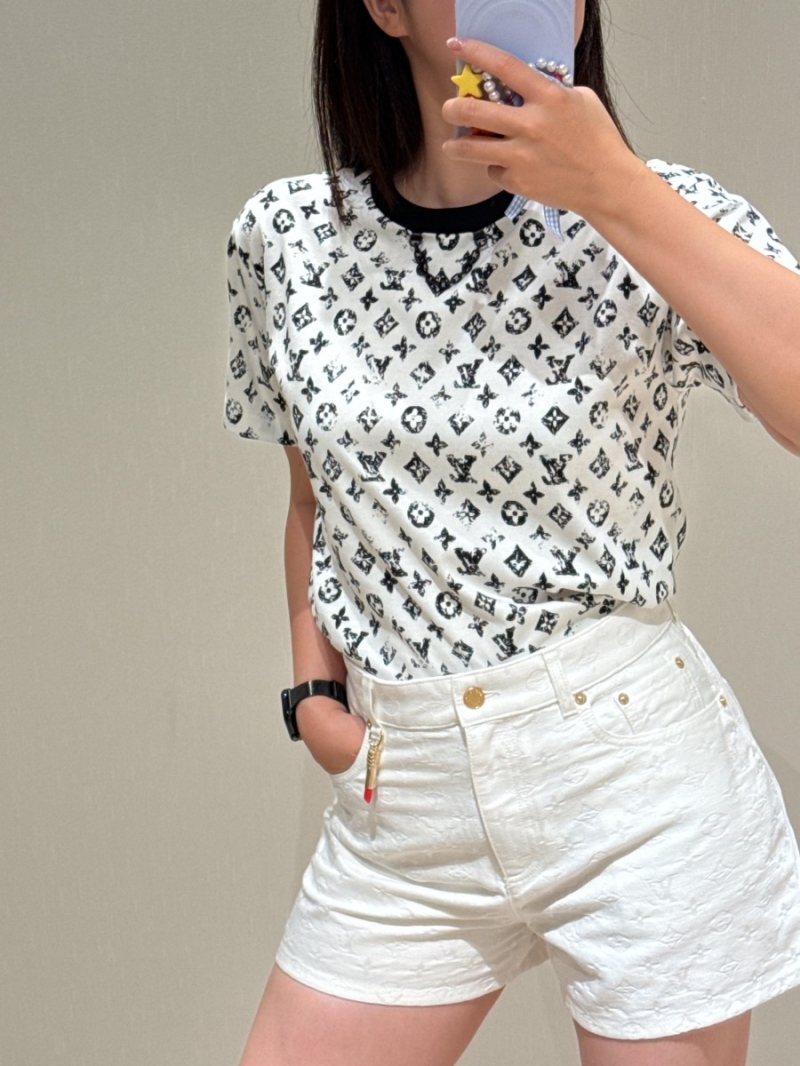 Louis Vuitton Luxe Monogram Chain Print Short-Sleeve T-Shirt