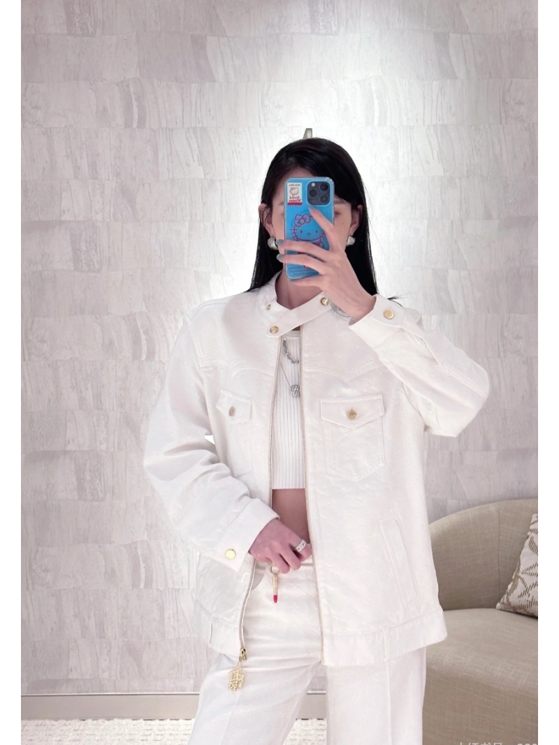 Louis Vuitton LV 25S Spring/Summer Monogram Denim Jacket - White, Sporty Collection with Metal Letter Charm