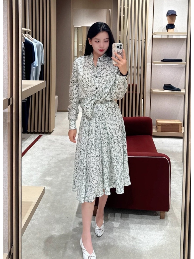 Loro Piana Exclusive Thea Shirt in Pale Green - 100% Linen with Firework Print