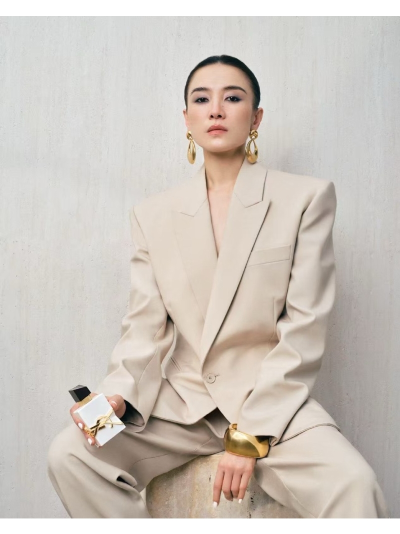 YSL Saint Laurent Luxe Wool Blazer - Tailored Fit with Structured Shoulders