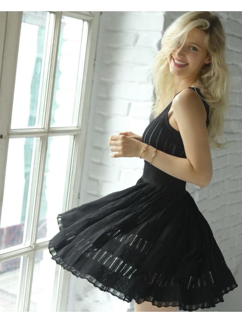 ALAIA Crinoline Lace-Knit Princess Dress in Black – Luxe A-Line Silhouette