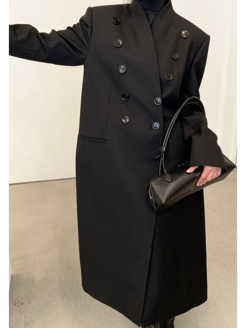 Alaia Exclusive Autumn Winter Double-Breasted Wool-Blend V-Neck Trench Coat in Black