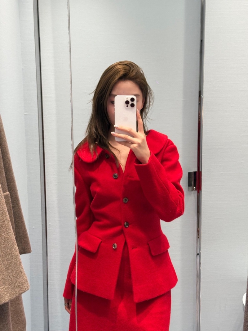 Miu Miu Women's Red Wool Tweed Midi Skirt | Exquisite Vintage-Inspired Design, Tailored Fit, Luxe Fabric