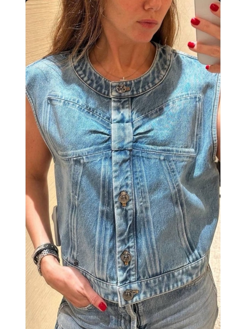 Chanel Denim Vest – Coco Girl Bow Collection, Vintage Wash, Cropped Fit