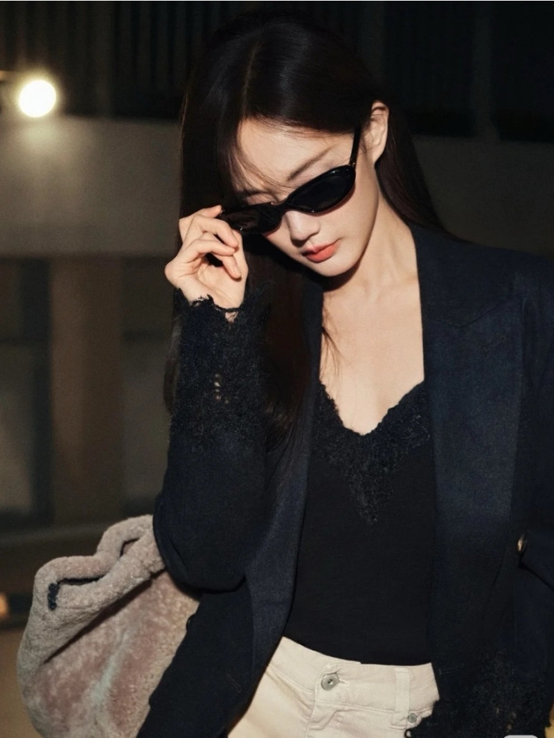 Brunello Cucinelli Wool-Cashmere Double-Breasted Blazer with Mohair Crochet Cuffs in Charcoal Grey