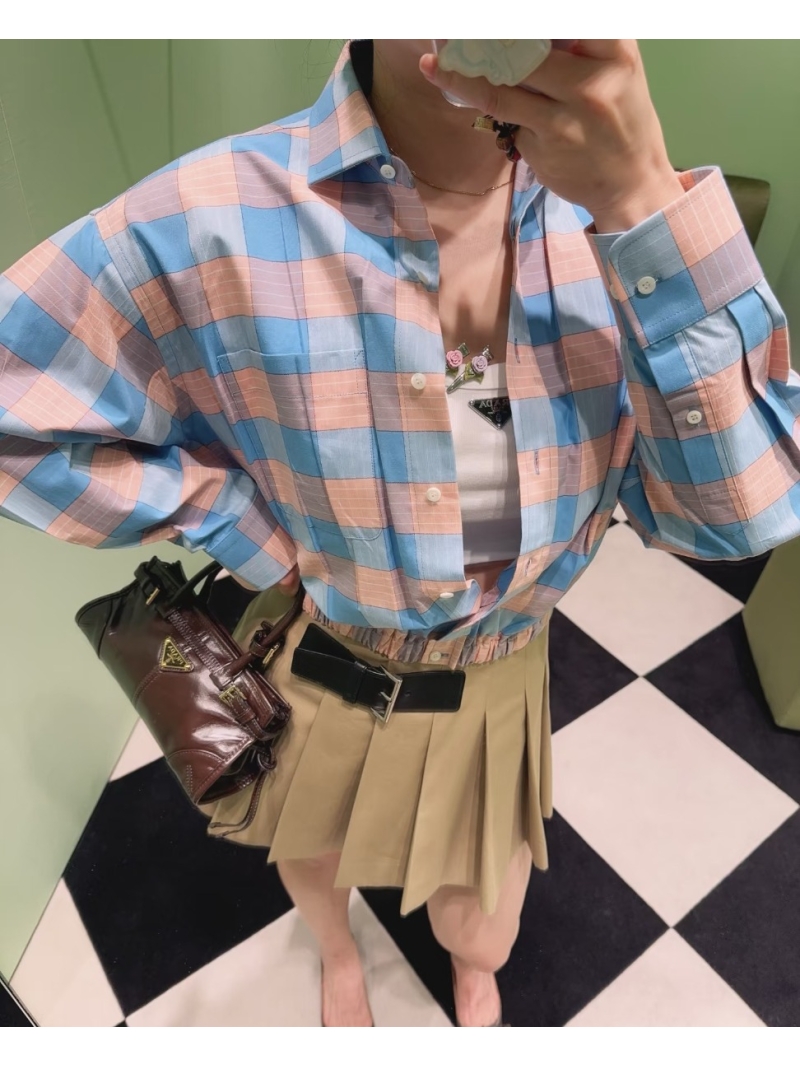 Prada Sumptuous 100% Pure Cotton Yarn-Dyed Plaid Shirt with Elasticated Hem in Blue and Pink