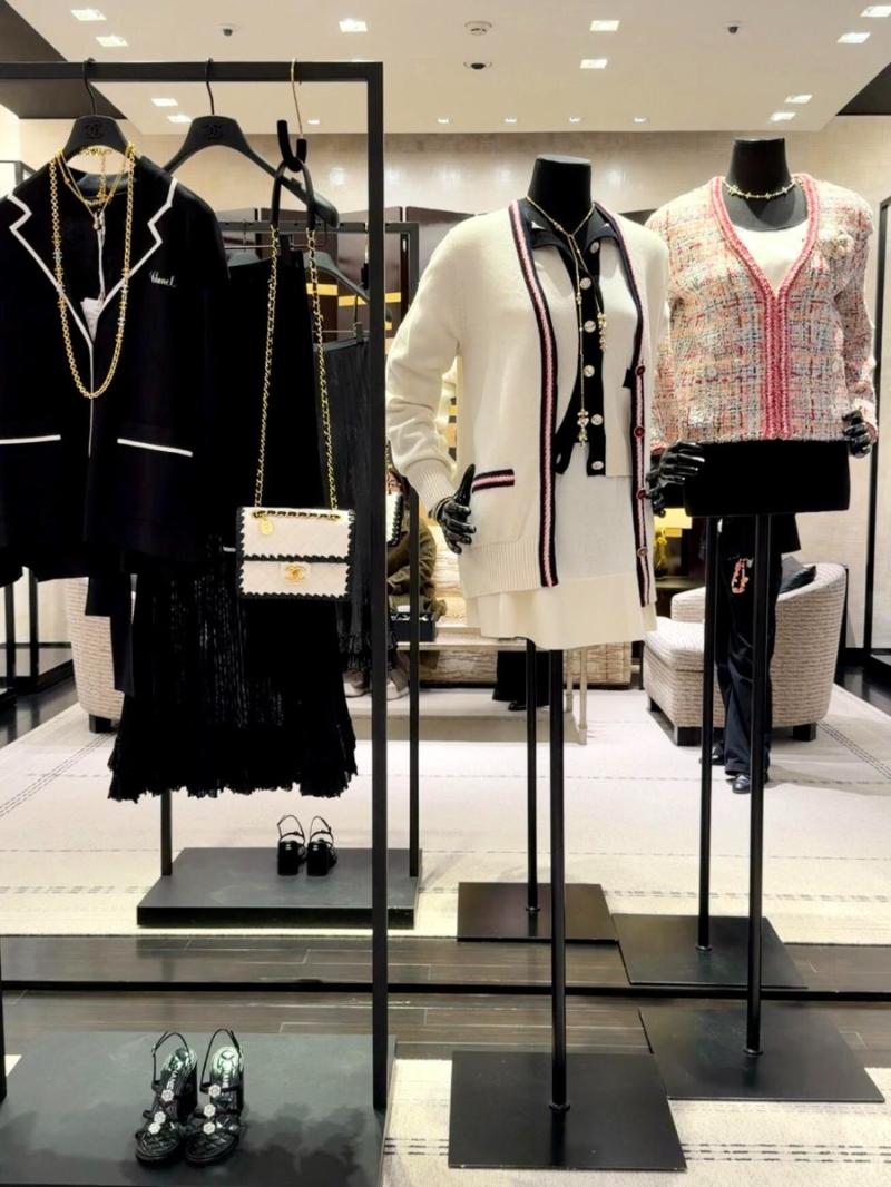 Chanel Signature V-Neck Wool Blend Cardigan in Cream with Contrast Trim