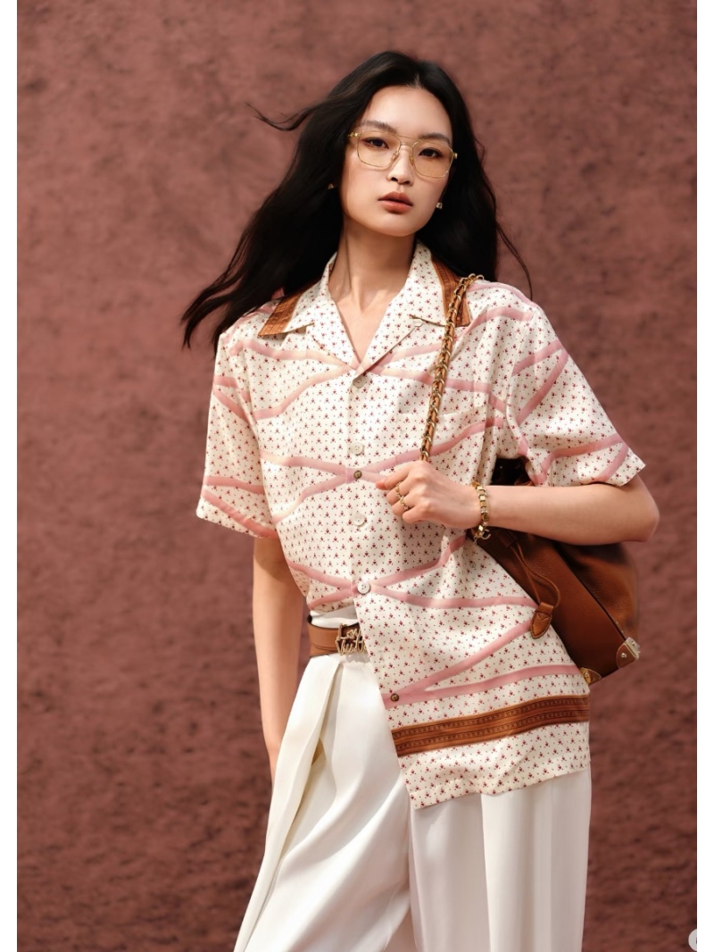 Louis Vuitton 100% Silk Twill Monogram Positioned Print Short-Sleeved Shirt