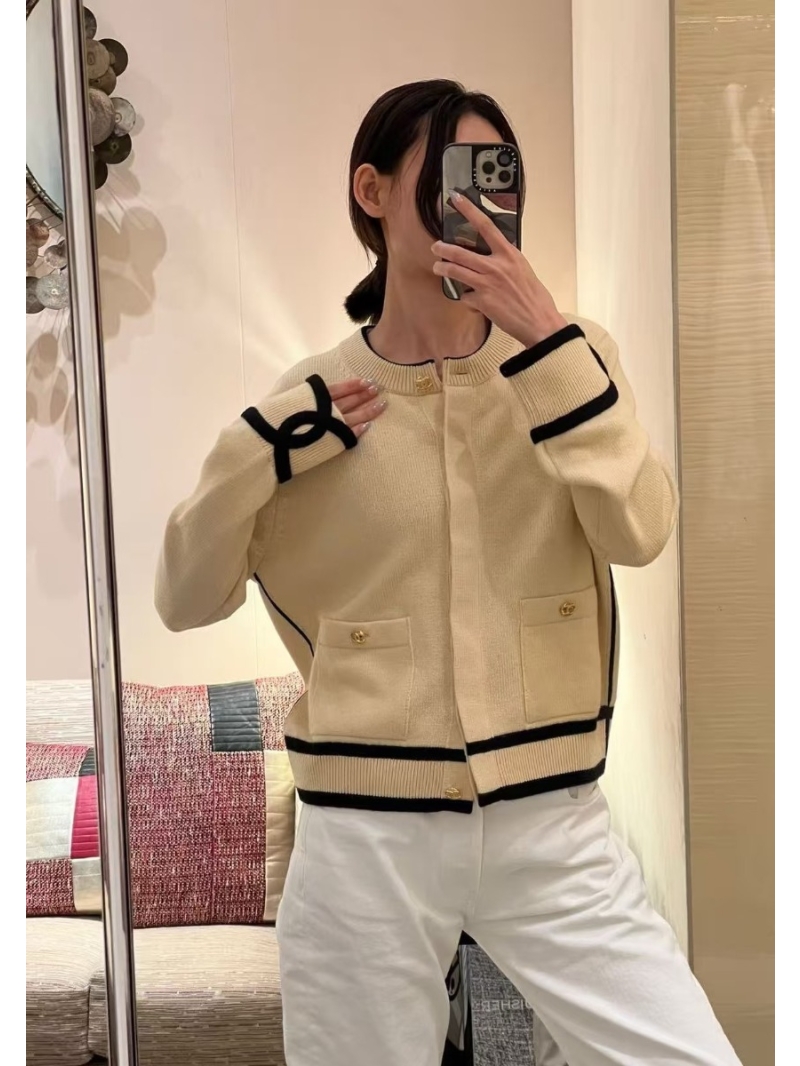 Chanel Sumptuous Cashmere Knit Cardigan with Contrast Trim and Gold-Tone Accents in Pale Cream