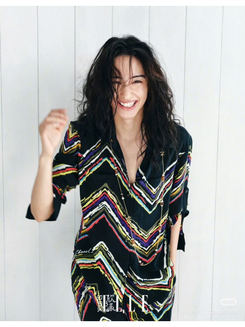 Chanel Coco Beach 100% Silk Crepe de Chine Colorful Wave Resort Shirt in Black Multicolor