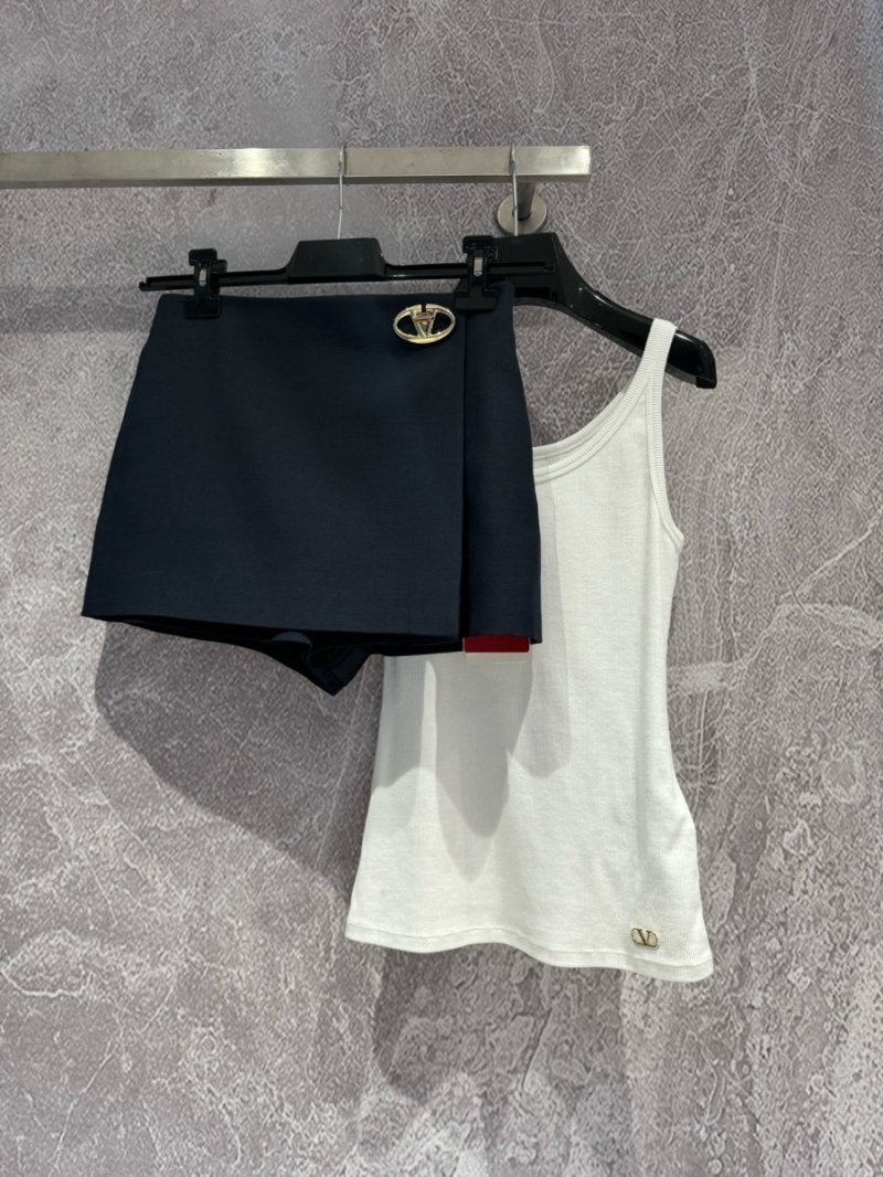 Valentino Silk-Wool Blend Skort with Gold Metal Clasp