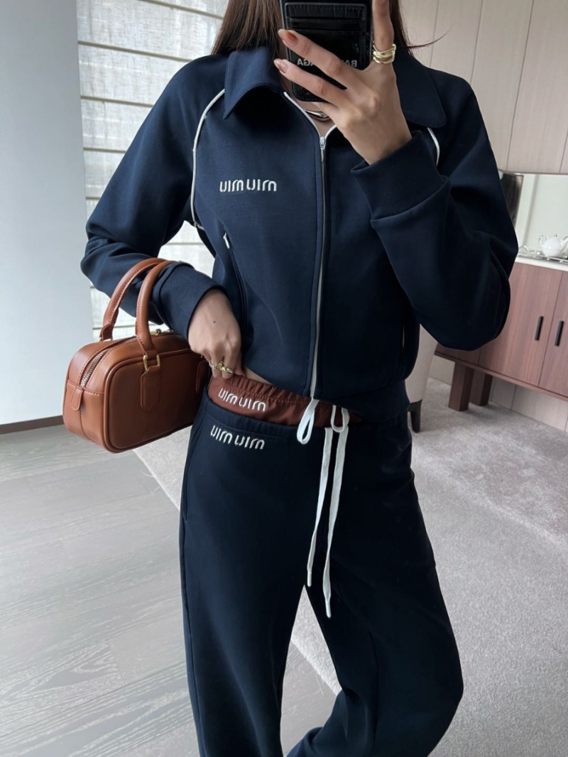 Miu Miu 2024 Pre-Fall Collection Sporty Two-Piece Set. Navy Blue