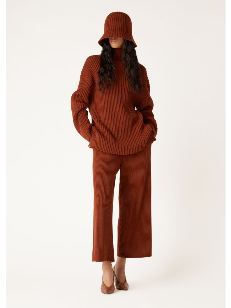 Loro Piana Fall Collection Luxurious Cashmere Set - Rust