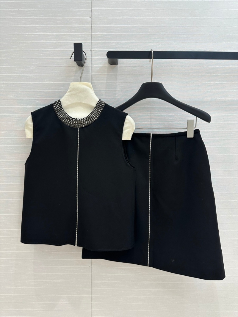 Dior 24 Early Autumn Collection Elegant Silk Wool Set. Black