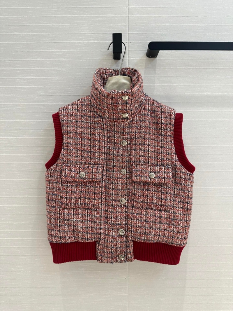 Chanel Fall/Winter 2024 Tweed Quilted Vest (Red Plaid)