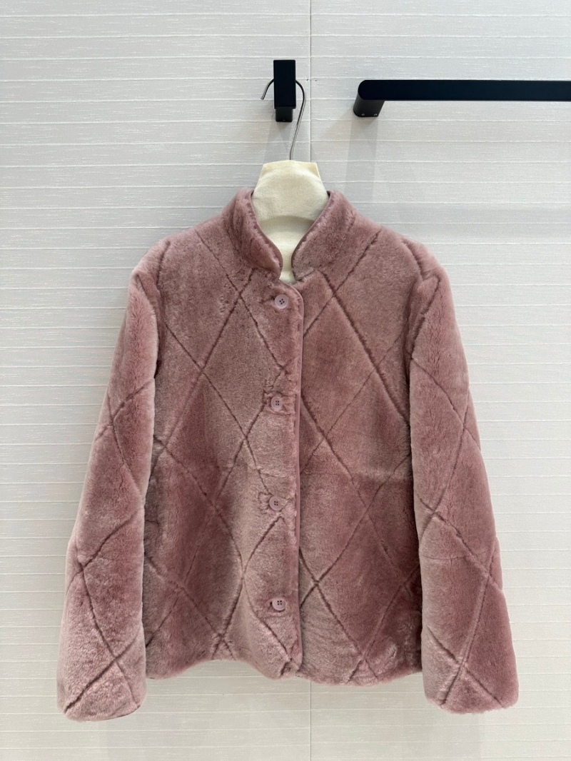 Loro Piana Fall/Winter 2024 Luxurious Merino Shearling Coat (Diamond Quilted). Blush Pink