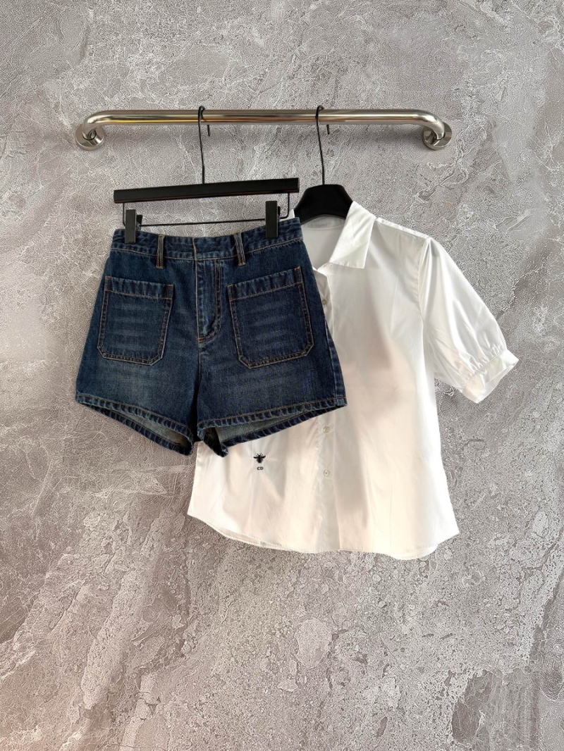 Dior Pocketed A-Line Denim Shorts – Timeless and Flattering