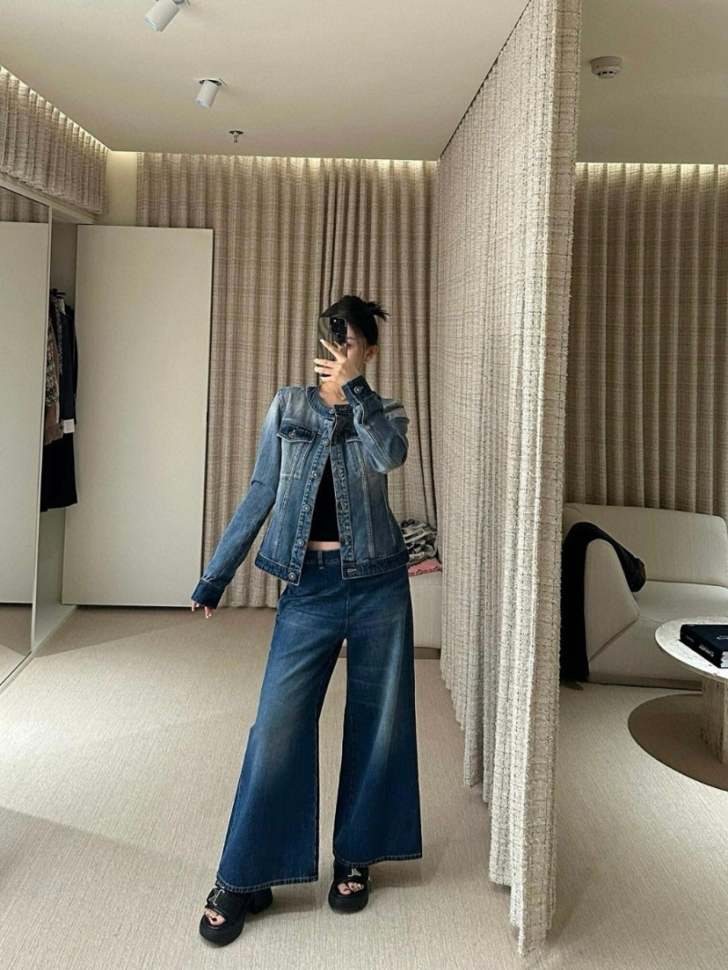 Chanel 24FW Metal Buckle Side Zipper Denim Pants