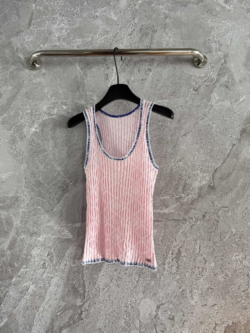 Chanel Ribbed Knit Pink Tank Top – Elegant and Versatile