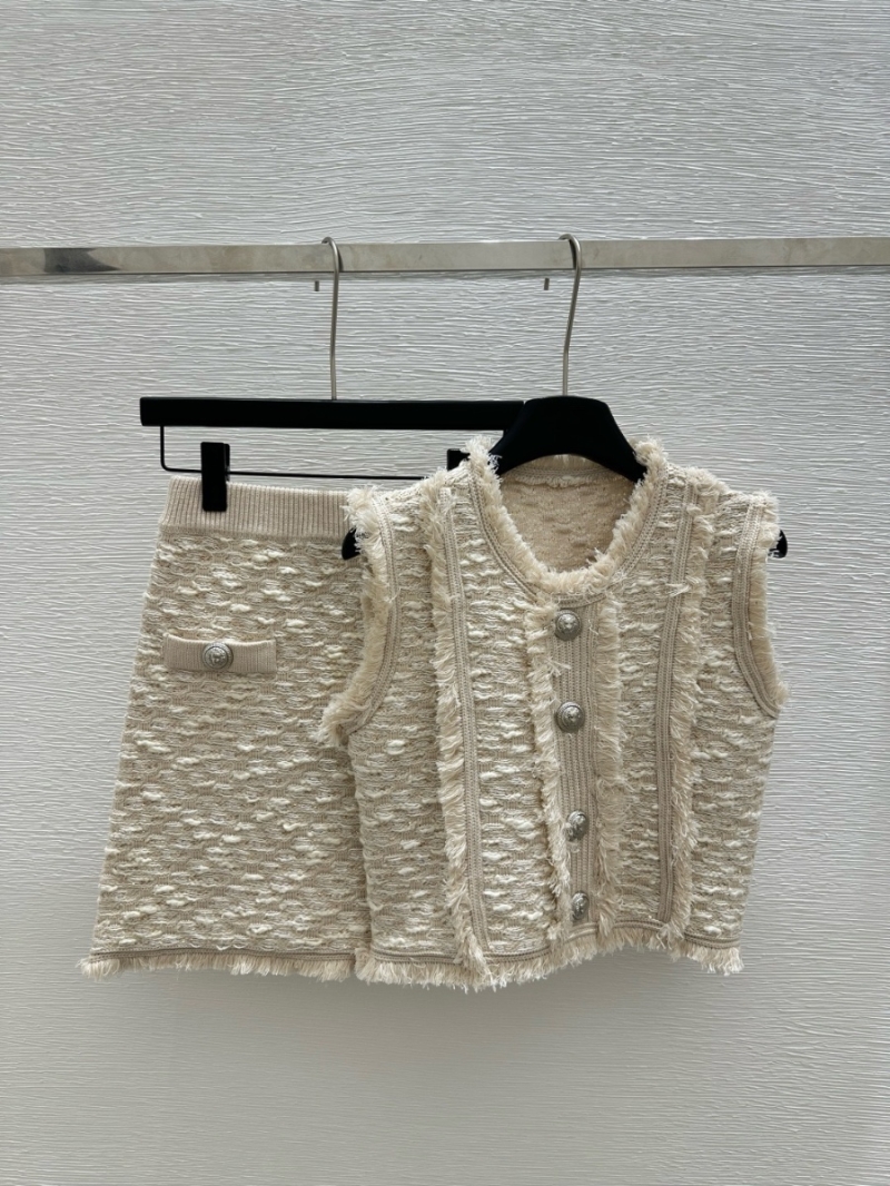 Balmain Spring 2025 Fringe-Trim Knit Cardigan with Mini Skirt Set – Elegant and Chic