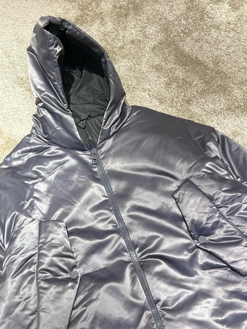 Louis Vuitton LV 24FW Him Metallic Oversized Puffer Jacket with Clover Embroidery