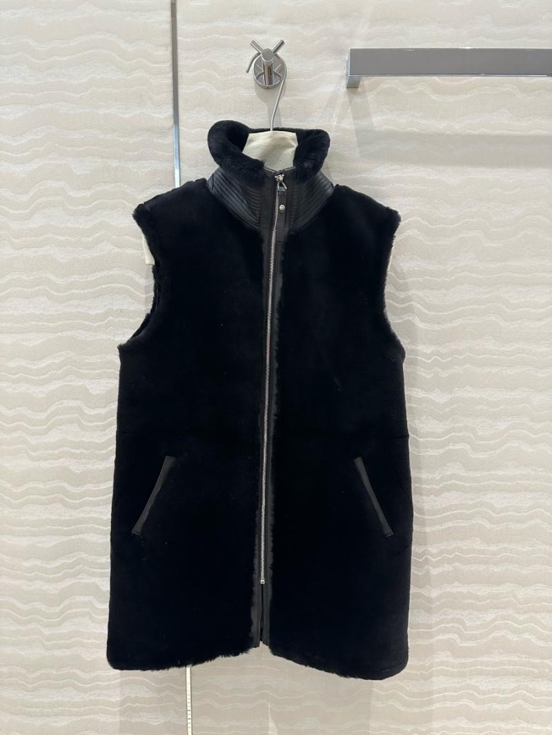 Hermes Fall/Winter Must-Have Reversible Shearling Vest - Black