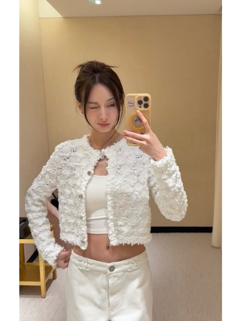 Chanel 25P Coco Girl Round Neck Cardigan with Handcrafted Crochet Diamond Pattern Limited Edition White