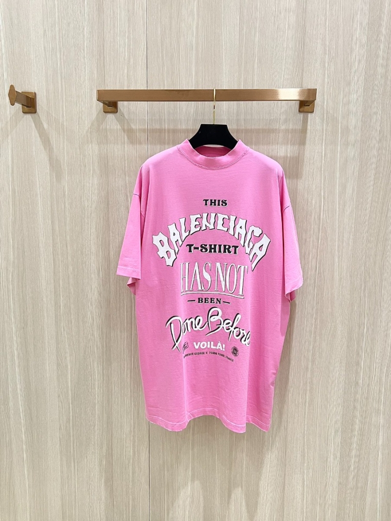 Balenciaga 'Not Been Done' Foaming Print Short-Sleeve T-Shirt. Pink