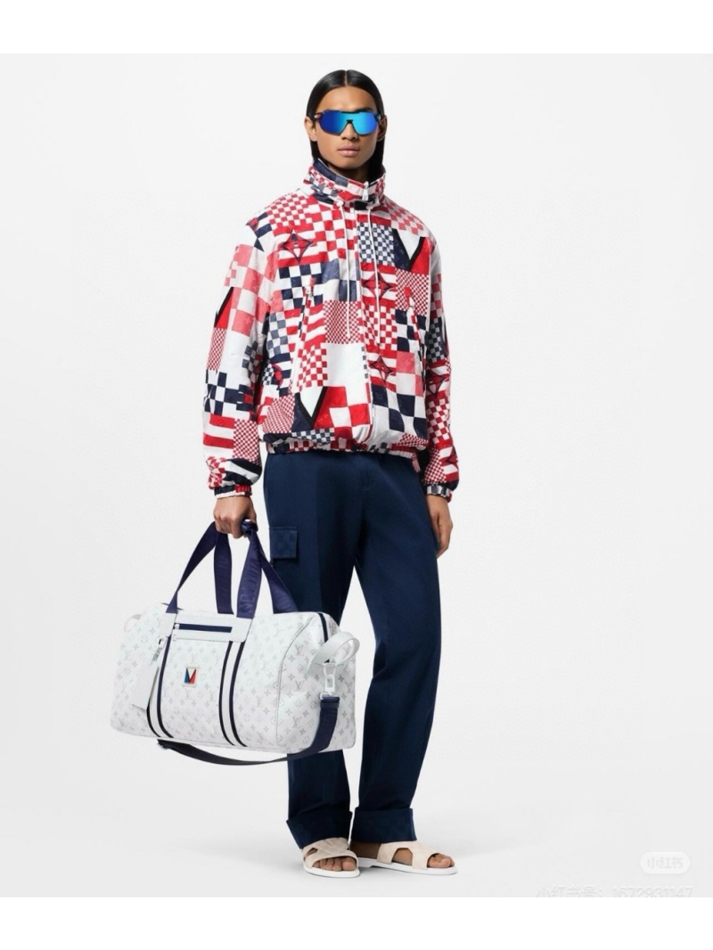 Louis Vuitton New Release. America’s Cup Reversible Windbreaker Jacket (Red/Blue Multi-Pattern)