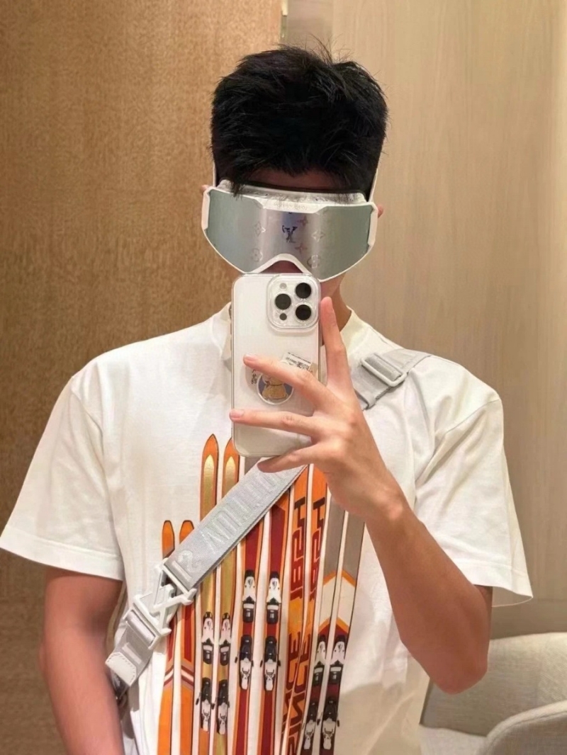 Louis Vuitton LV Ski Collection Gold Foil Print Short-Sleeve T-Shirt White