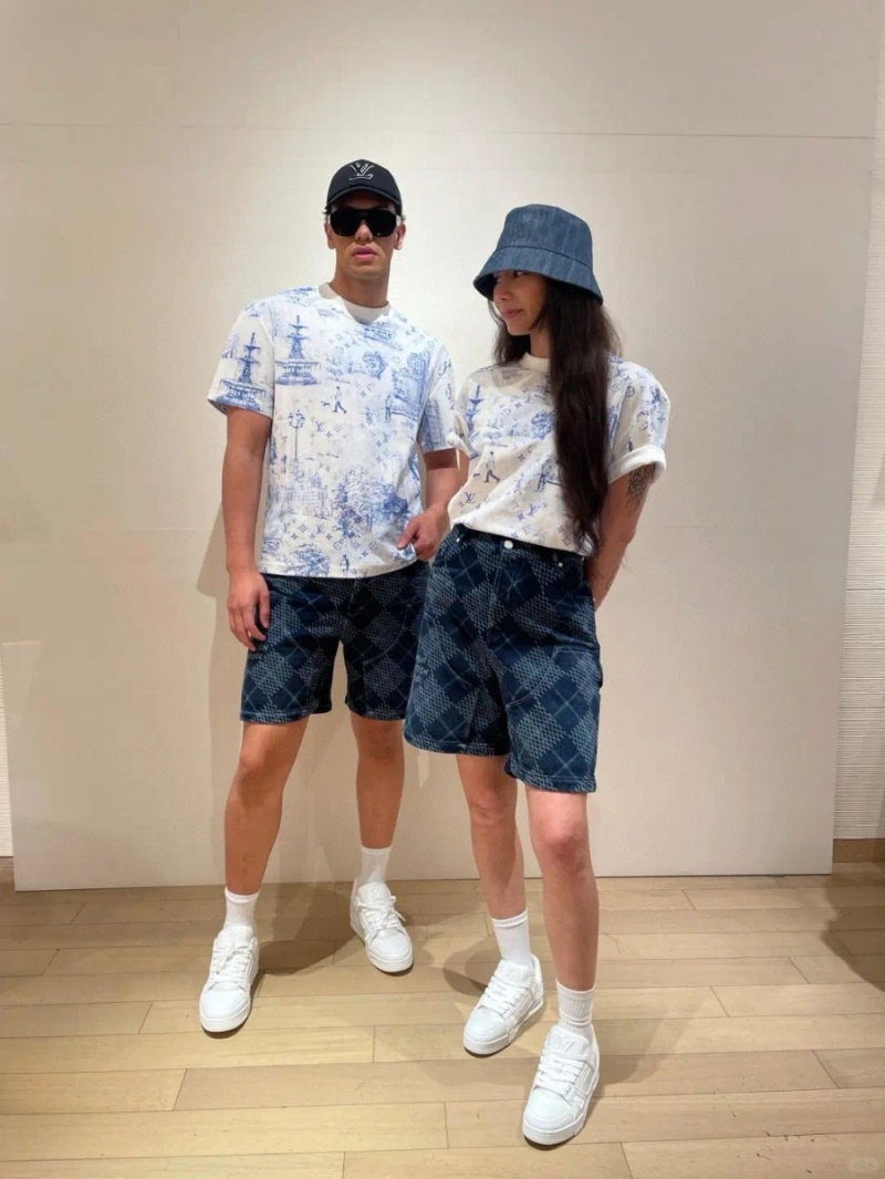 Louis Vuitton LV Monogram City Walk Print Short-Sleeve T-Shirt