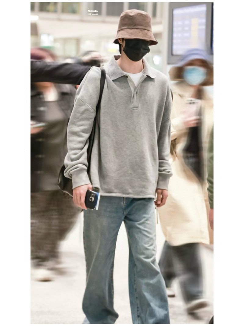 LOEWE Collection Grey Polo Sweatshirt – Premium Craftsmanship
