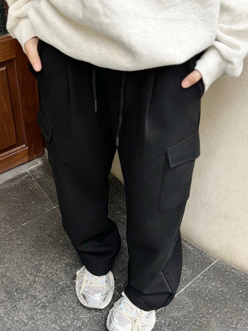 Gucci Cargo Pocket Gold-Line Sweatpants - Black