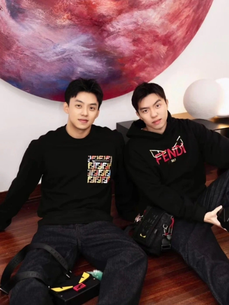 Fendi New Year Special Edition Colorful Embroidery Sweatshirt. Black